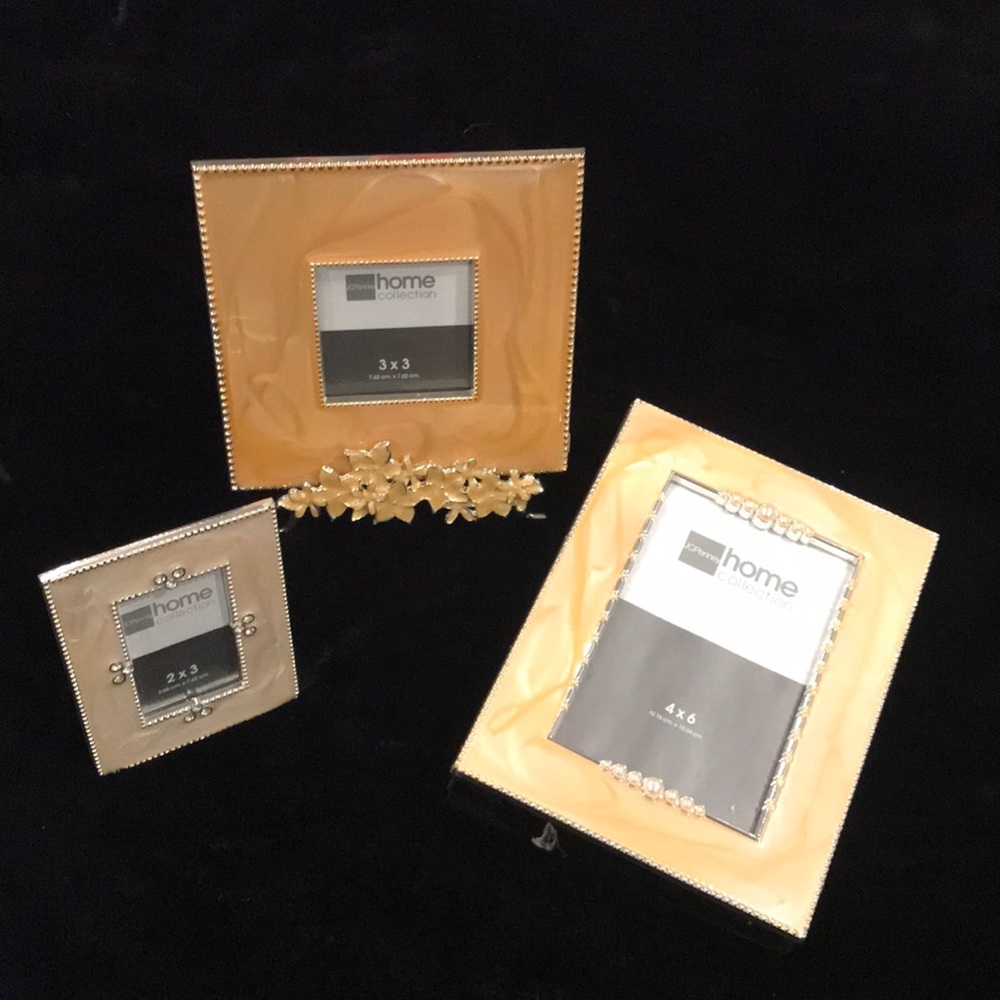 Brand new Home Collection 4 PCs set